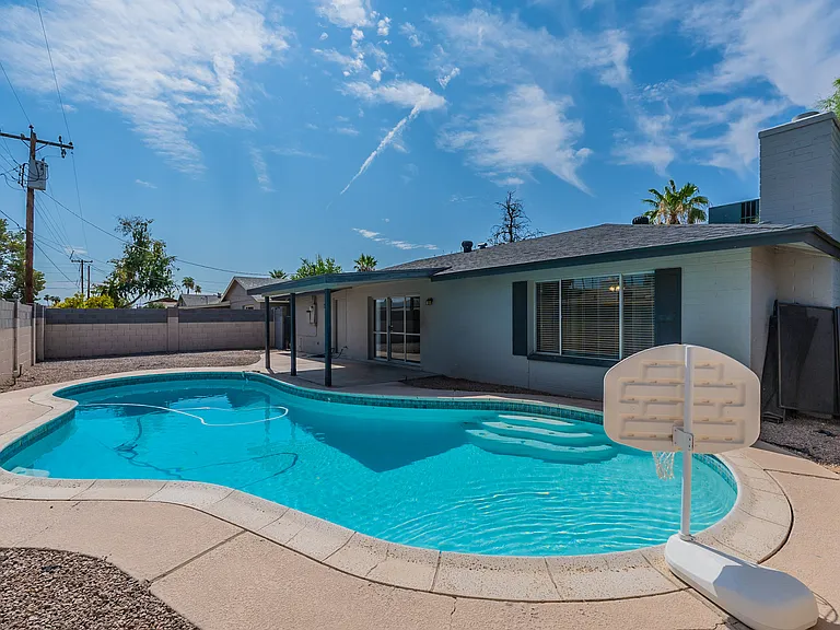 1262 E Hermosa Dr — Photo 31