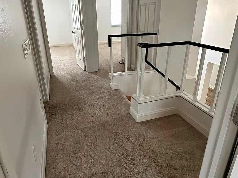 10894 Old Bridgeport Ln — Photo 23