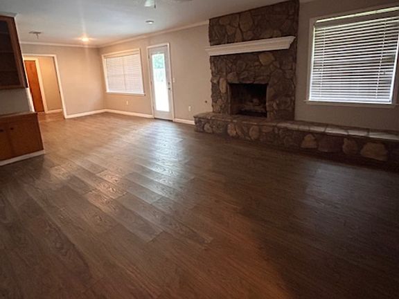 3rd image of 1409 Sleepy Hollow Dr