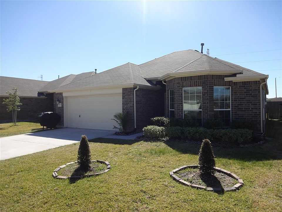 1st image of 3814 Elderberry Dr
