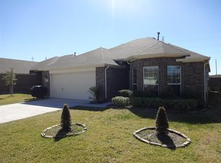 3814 Elderberry Dr, Dickinson, TX 77539