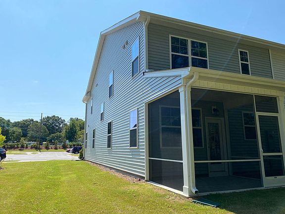 2nd image of 553 Hazy Hills Ln