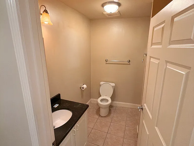 80 Middle St #102 — Photo 1