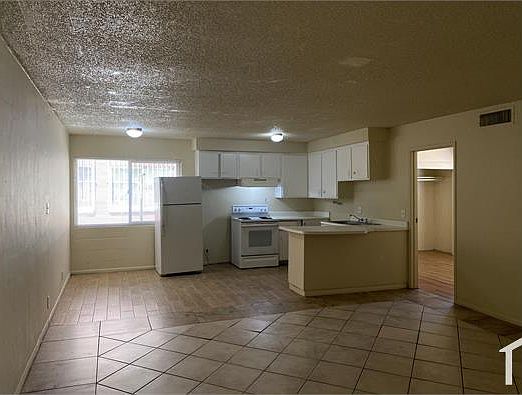 1st image of 2916 Marlin Ave APT 2