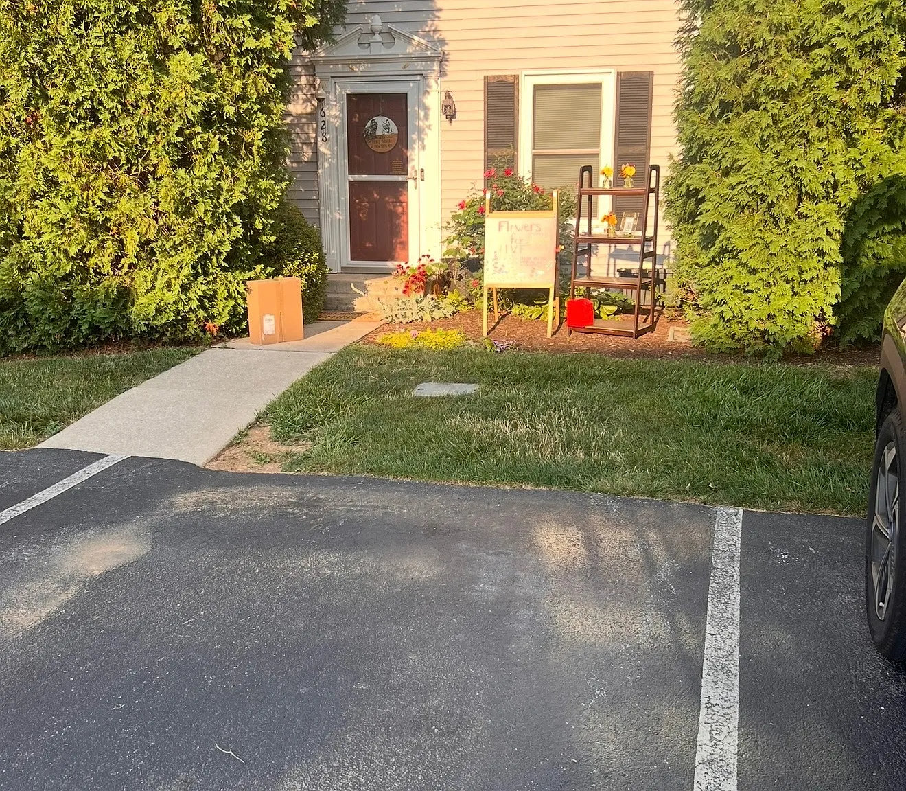 2 bed, 1.5 bath, 1292 sqft, $1,495 — Photo 3
