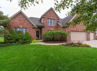 2109 Woodbine Rd, Bloomington, IL 61704