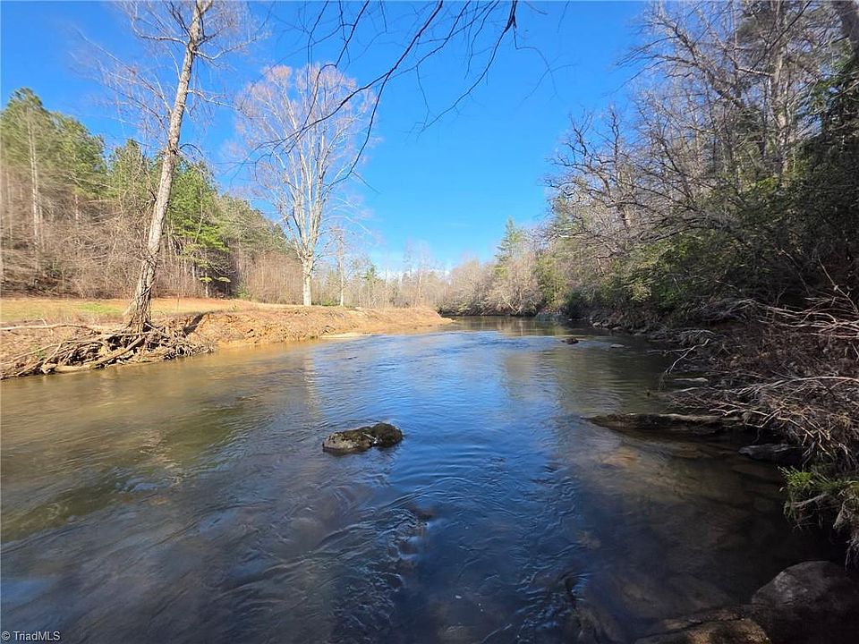 1st image of Beacon Ln