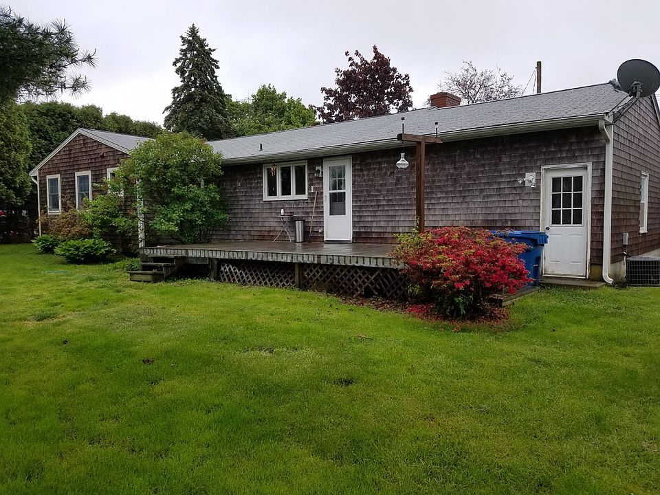 243 Turnpike Ave, Portsmouth, RI 02871 Zillow