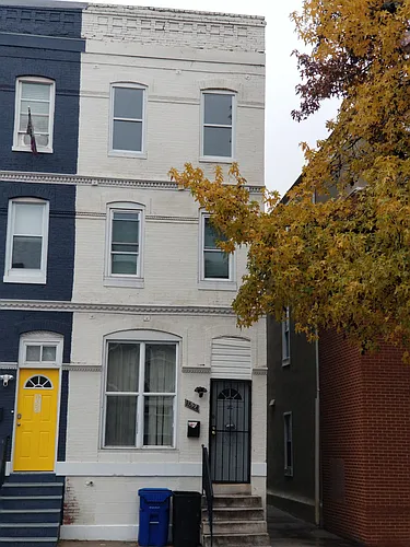 1624 W Lexington St Photo 1