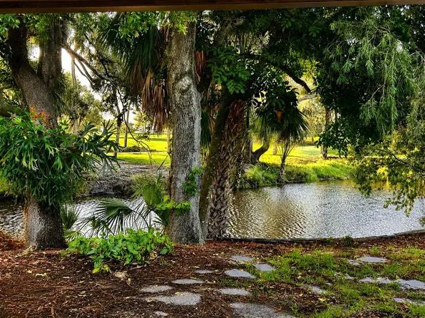 4408 La Jolla Dr #19-A, Bradenton, FL 34210
