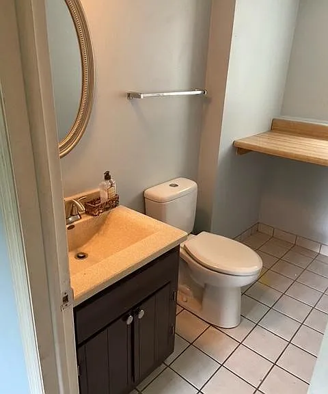 Down stairs half bath