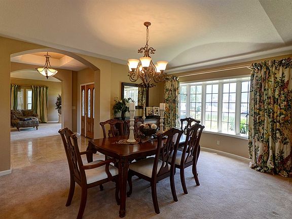 4th image of 1001 Woodview Pl