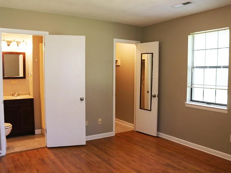 103 Cochran St — Photo 18