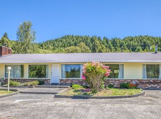 48587 Highway 242, Broadbent, OR 97414