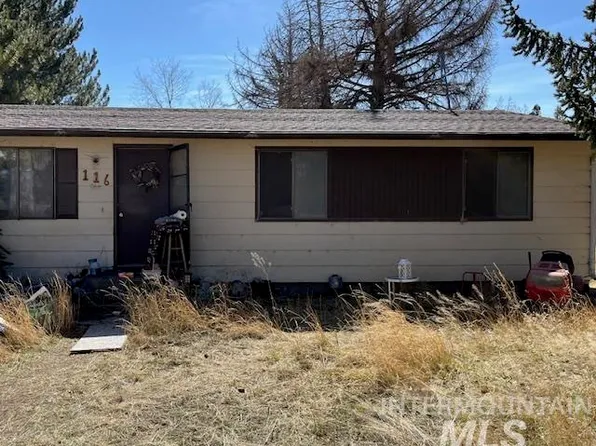 116 Park St S, Hazelton, ID 83335