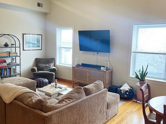 5th image of 1822 N Campbell Ave #3R