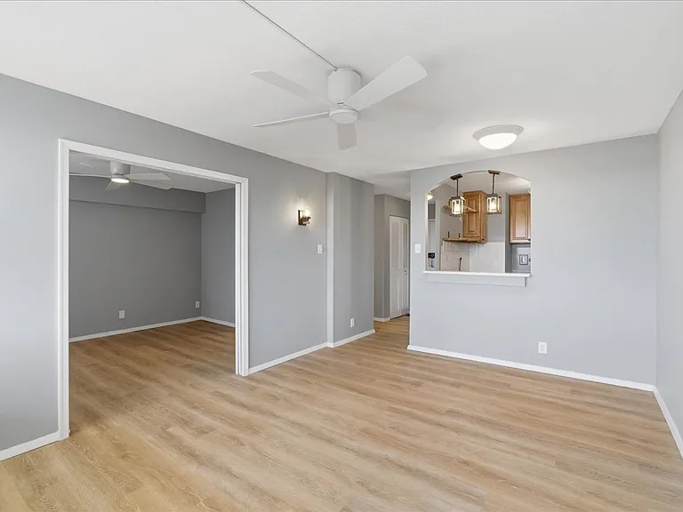 2030 N Adams St #1209 — Photo 9