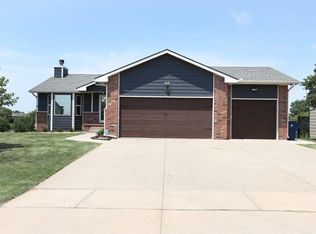 749 S Eastridge St, Valley Center, KS 67147