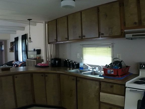 5th image of 1068 Sunflower Ln