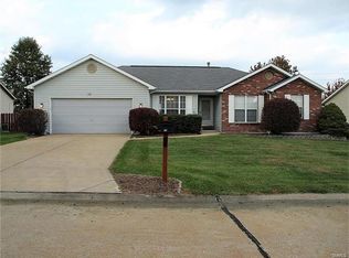 17 Heavenly Valley Dr, Dardenne Prairie, MO 63368