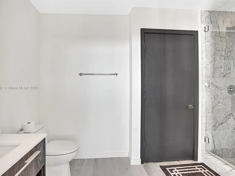 480 NE 31st St #1401 — Photo 41