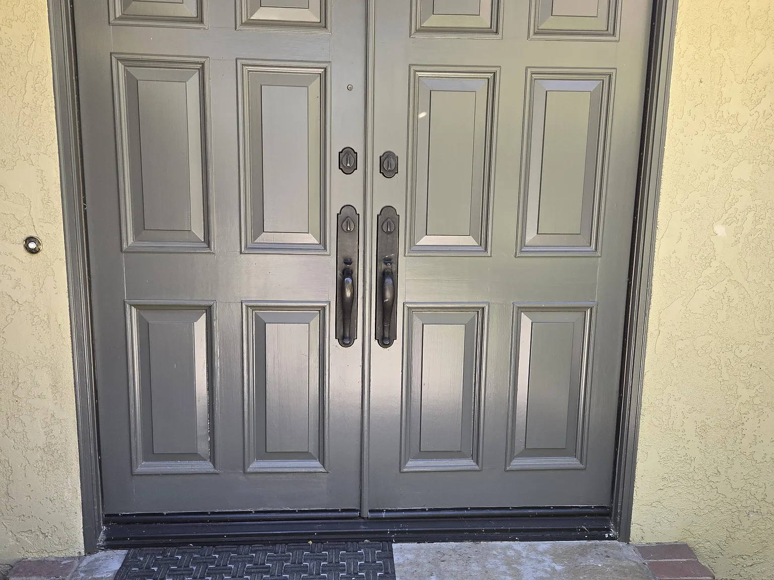 3 bed, 2.5 bath, 2936 sqft, $5,200 — Photo 3