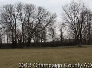 14 School St, Fisher, IL