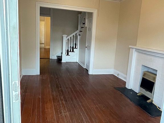 2nd image of 2717-19 Milan St #2719