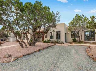 4 Alondra Rd, Santa Fe, NM 87508