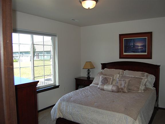 4th image of 523 Rolling Hills Dr