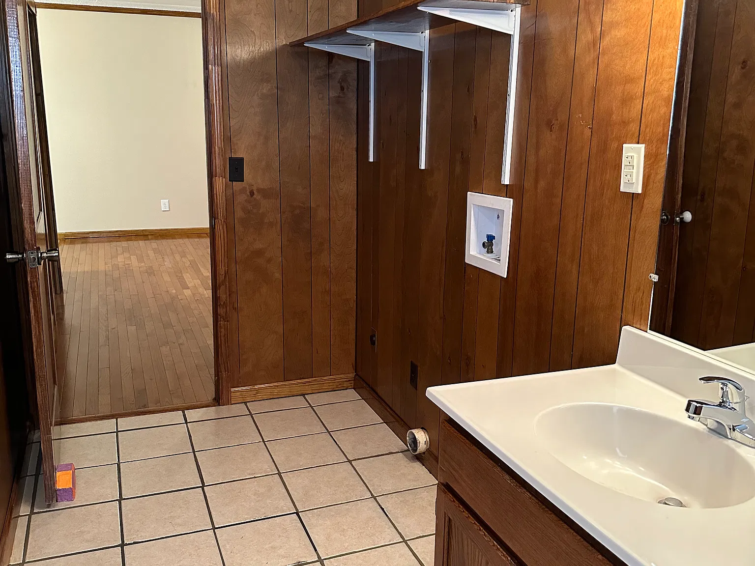 130 Emerald Point — Photo 4