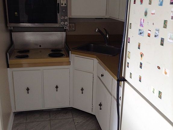 5th image of 7830 W North Ave