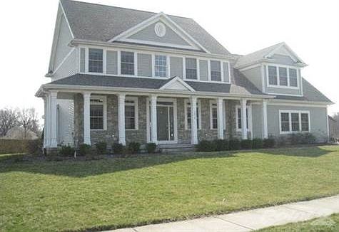 Wonderful Lakeshore Schools neighborhood