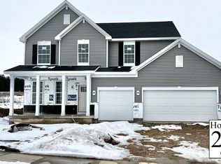 1131 Oregon Parks Ave, Oregon, WI 53575