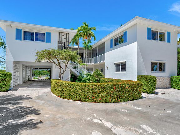 2nd image of 388 S Coconut Palm Blvd