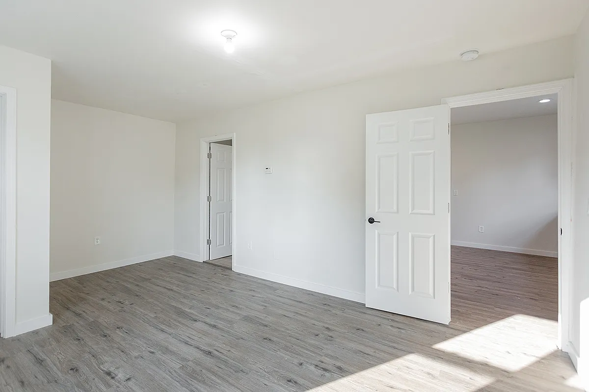 1 bed, 550 sqft, $1,050 — Photo 3