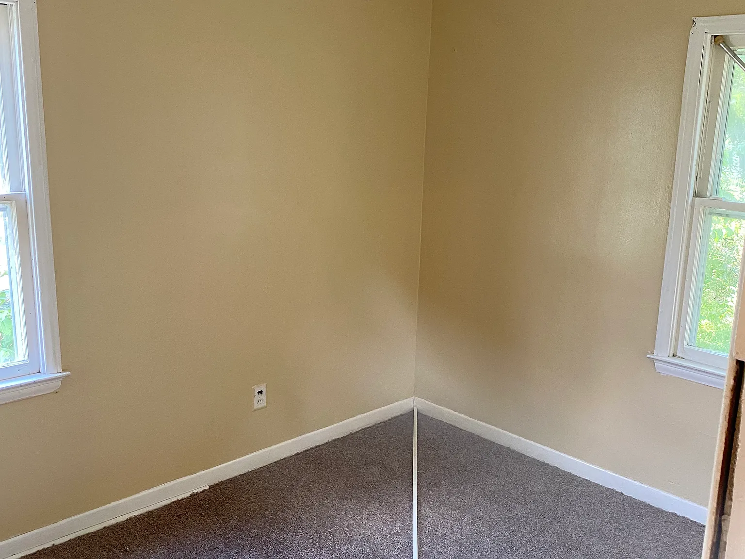 3 bed, 1100 sqft, $1,325 — Photo 3