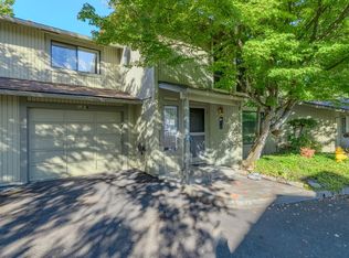 1163 Progress Dr APT B, Medford, OR 97504