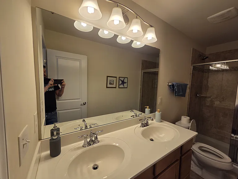 Master bedroom's private bathroom