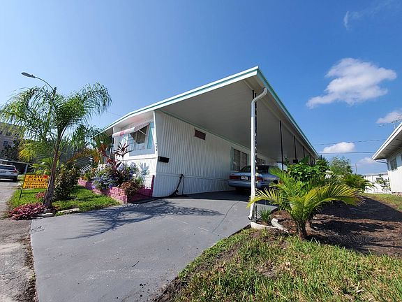 2nd image of 1292 S Cherry Blossom Dr