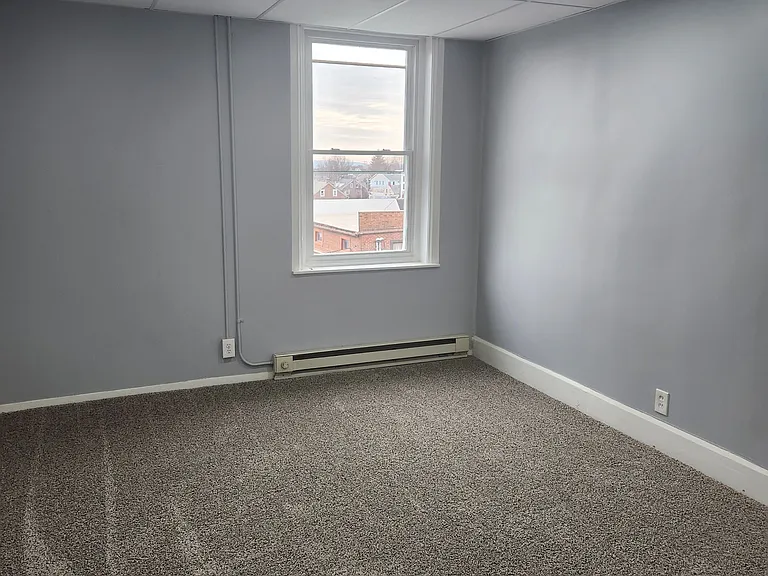 110-118 E Center St #304 — Photo 10