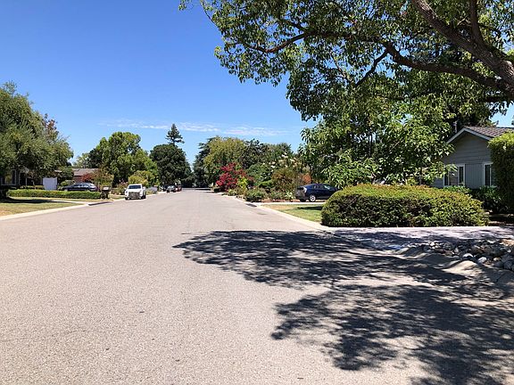 5th image of 12165 Brookglen Dr