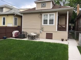 9122 S Colfax Ave, Chicago, IL 60617