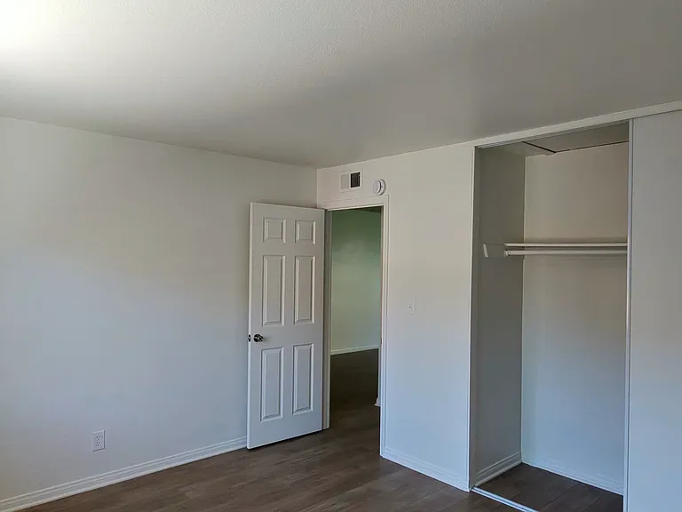 5782 Kingman Ave — Photo 7