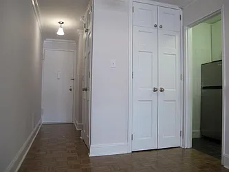 Rented by Metropolis Real Estate of Manhattan