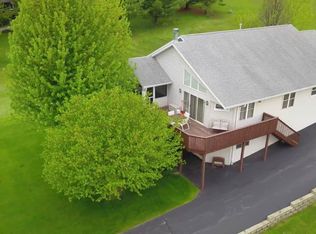 1712 Lake Summerset Rd, Davis, IL 61019