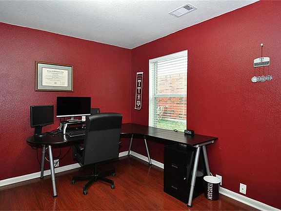 4th image of 2814 Woodspring Forest Dr
