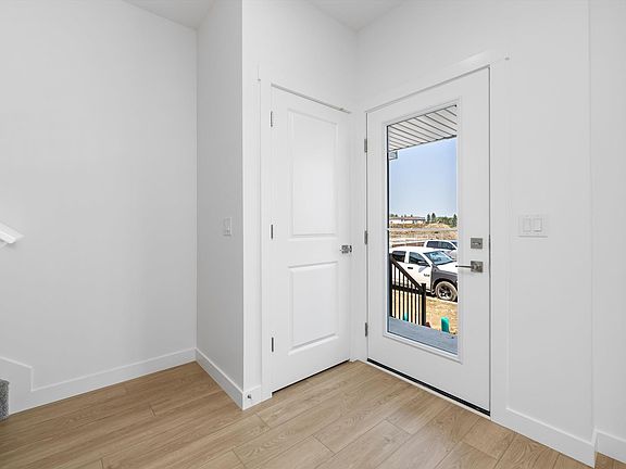 2nd image of 123 Sereno Ln