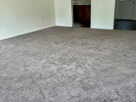 3rd image of 429 Willow Way