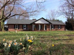 147 Brookbend Rd, Central, SC 29630